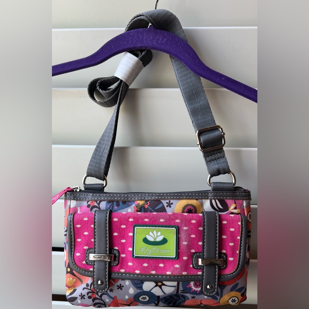 Lily Bloom - NWOT - Vibrant Pink and Gray Crossbody Bag